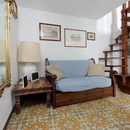 Banchi Nuovi Apartment Rome